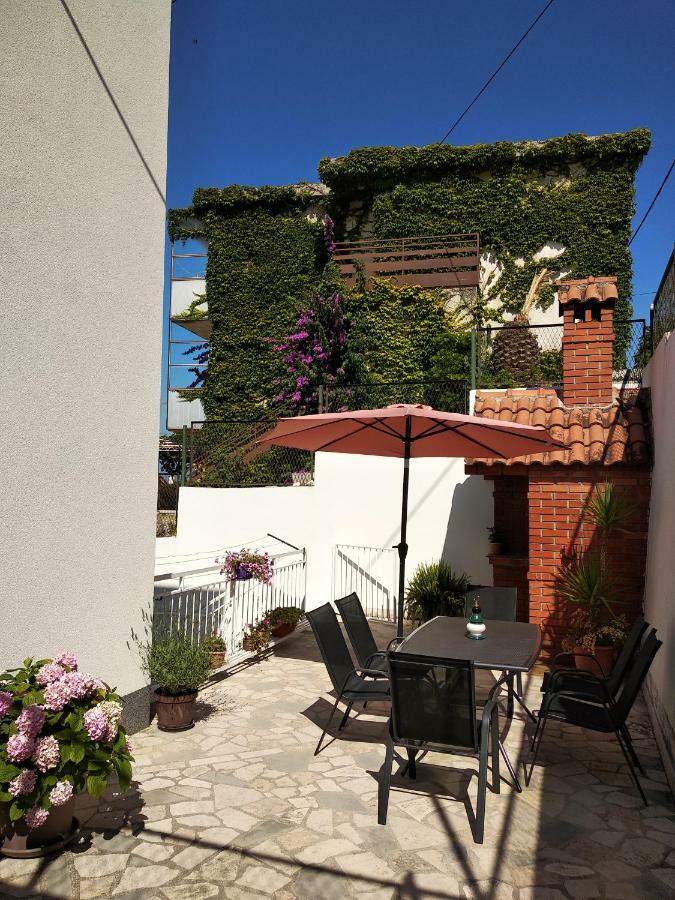 Apartment Satus Podstrana Exterior photo